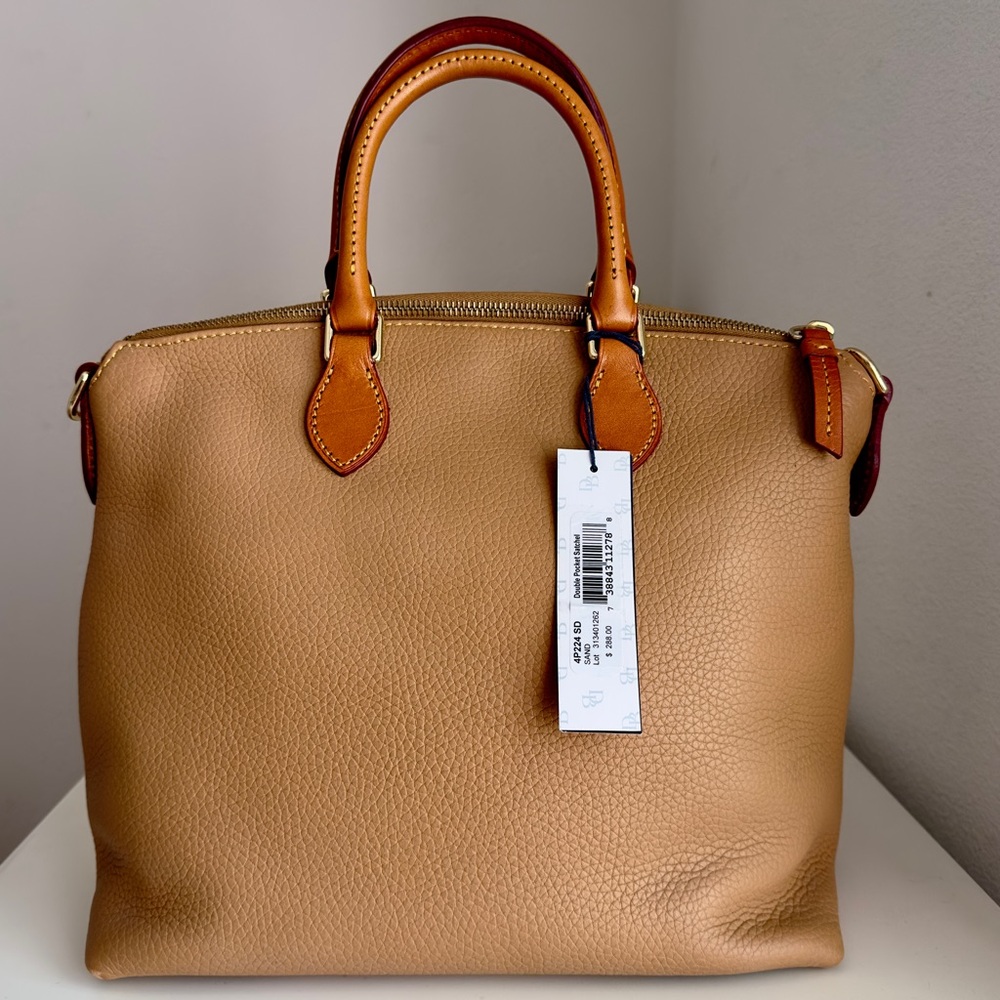 NWT Dooney & Bourke Dillen Double Pocket Crossbody Satchel Pebble Leather Sand - Picture 2 of 12